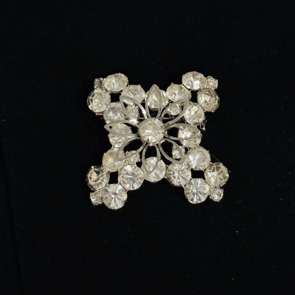 Vintage Brooch